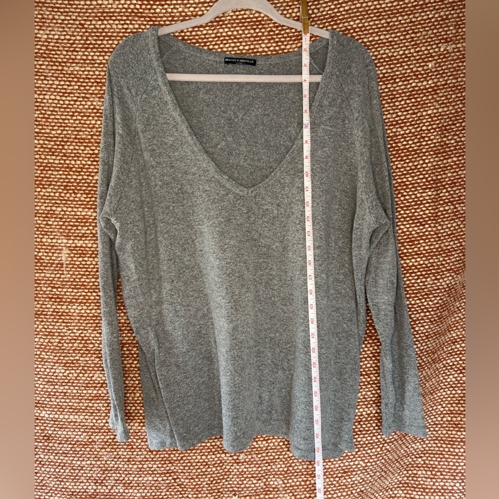 Brandy Melville Heather Gray Oversized Sweater - Picture 5 of 6